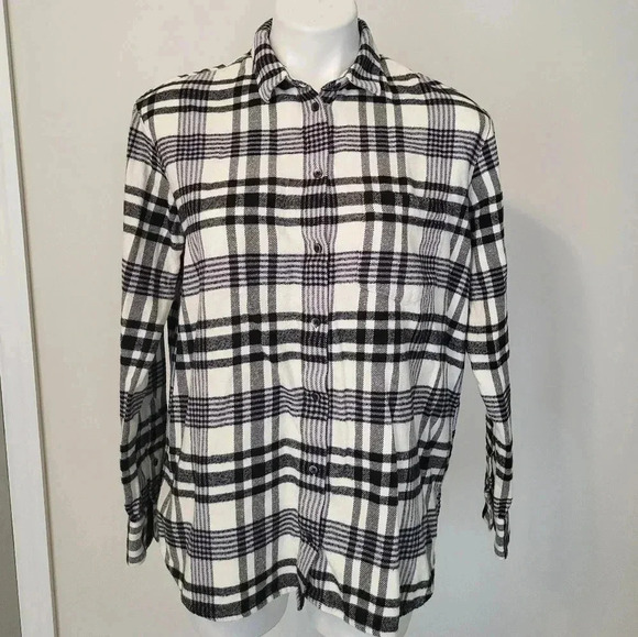 Madewell Flannel Oversized Ex-Boyfriend Shirt in Romana Plaid(S) - Picture 4 of 10